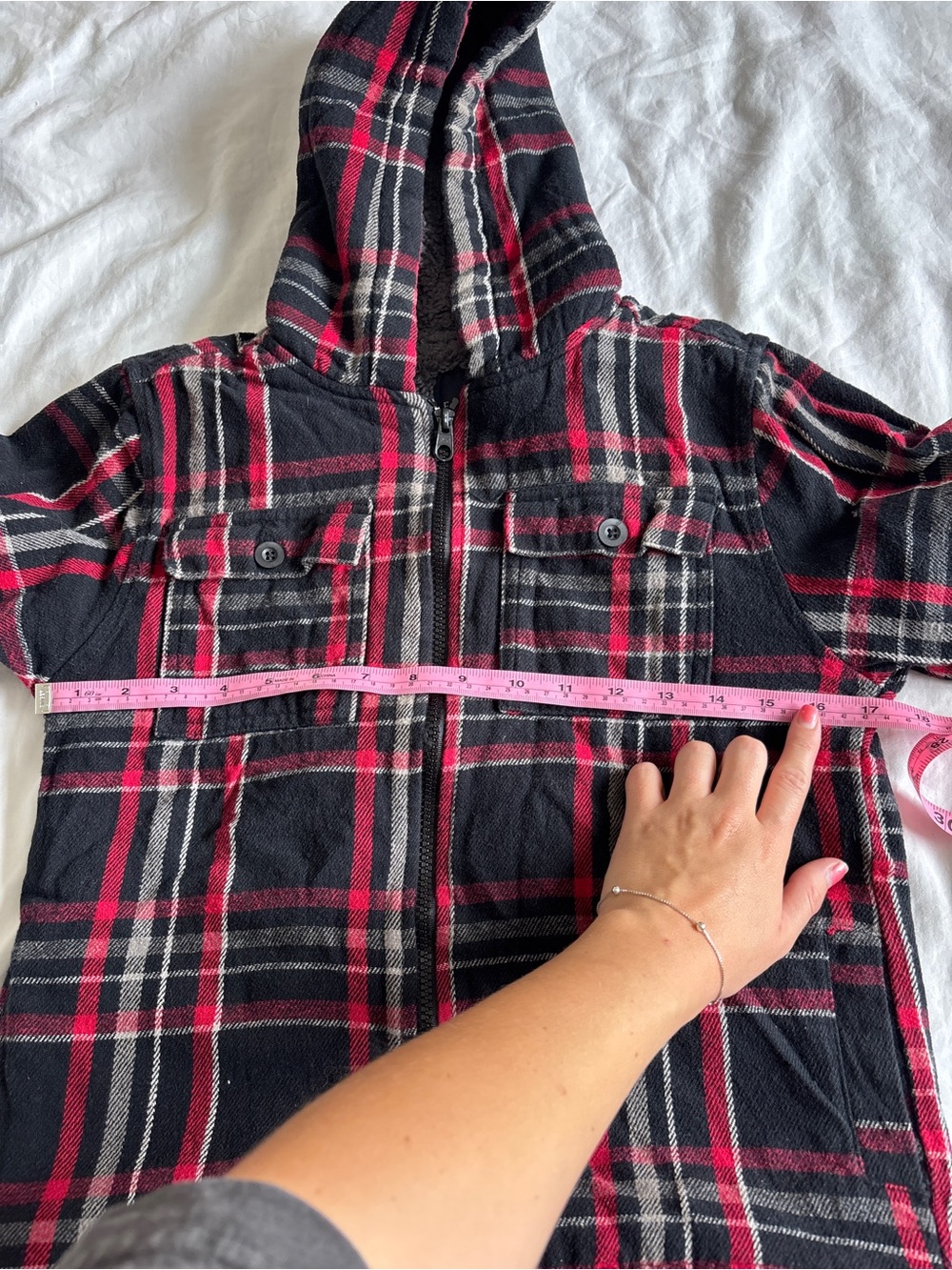 5/$25 💐 | youth flannel hoodie - Picture 3 of 5